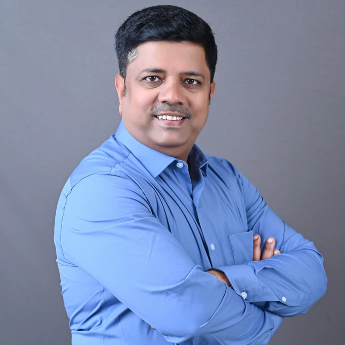 Makarand Vipat